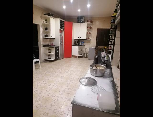 3 BEDROOM HOUSE FOR SALE IN LORENTZVILLE